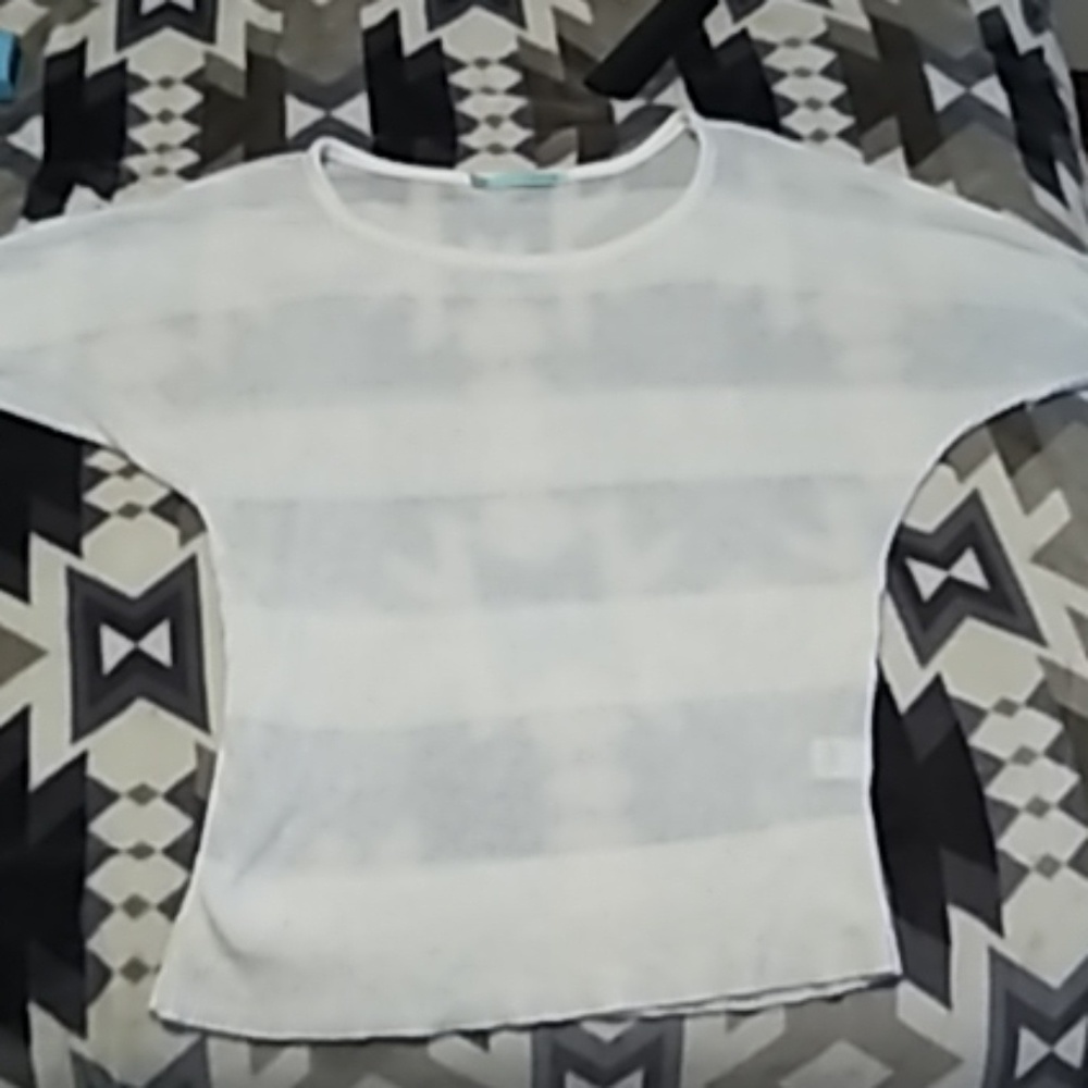 Short Sleeved sweater